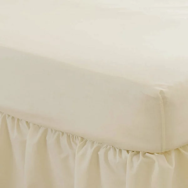 Close up of a cream Martex Percale Fitted Sheet