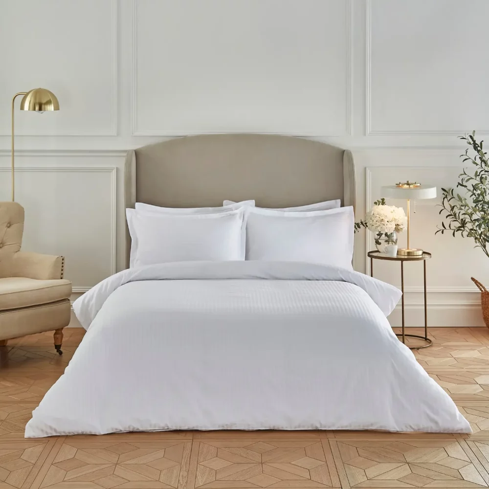 Liddell 400 Thread Count Egyptian Cotton Striped Oxford Pillowcase Pair On Bed
