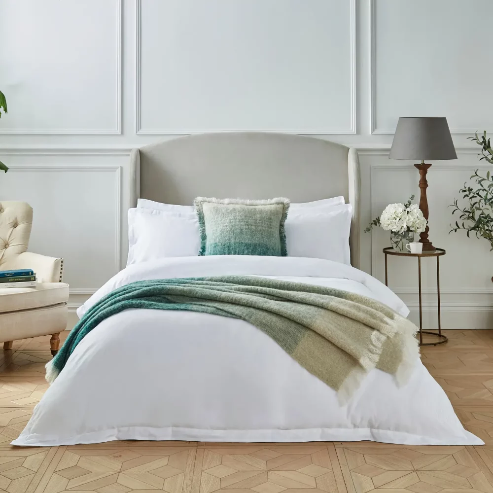 V-CUS-L-M-LS-LID-F 03 Mohair Lush Sage Green Cushion