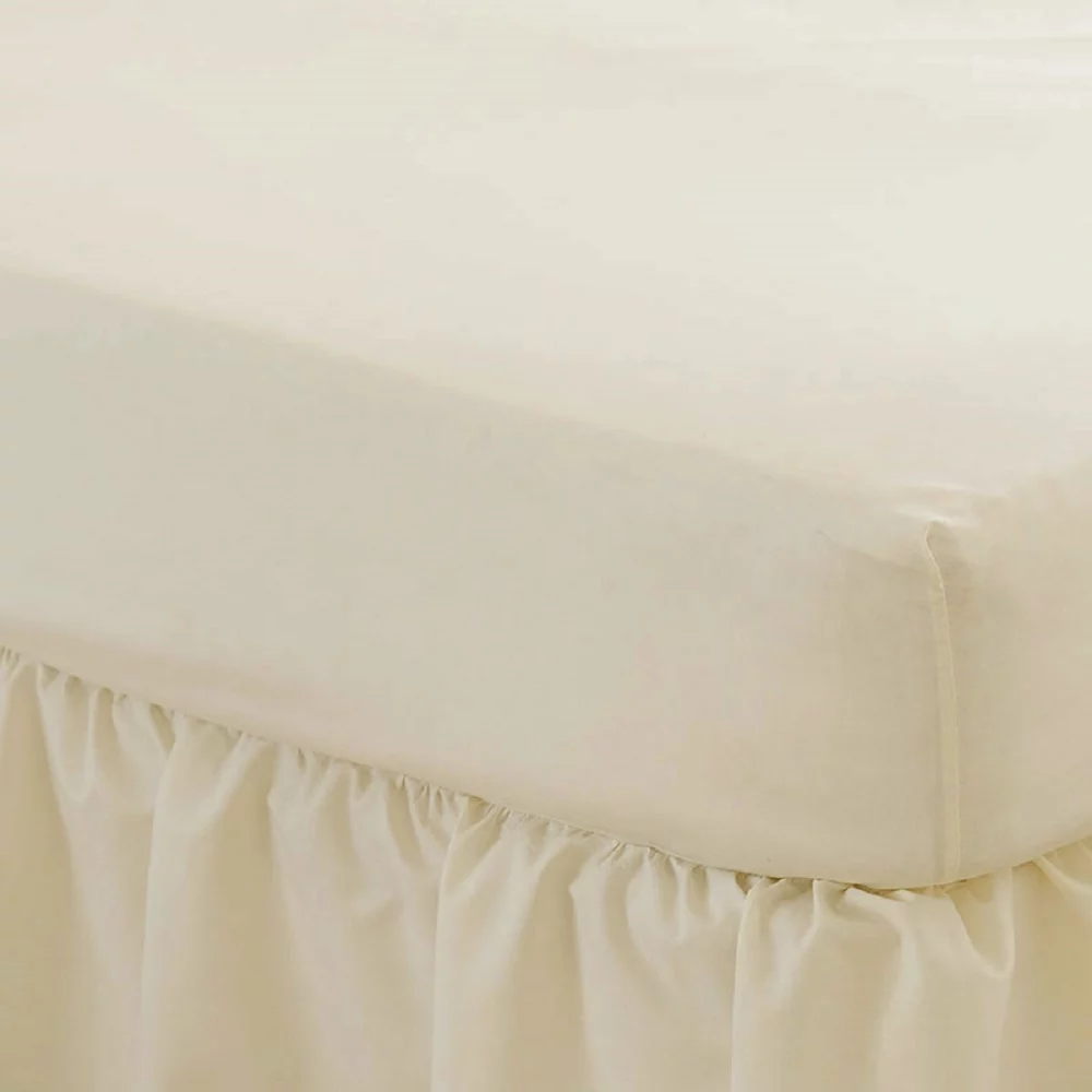 Close up of a cream Martex Percale Fitted Sheet