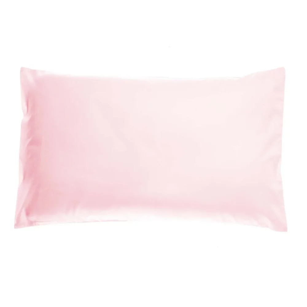 A solid pink pillowcase from the Rachel Riley My Little Princess duvet cover set. The pillowcase is reversible, so this is the other side.
