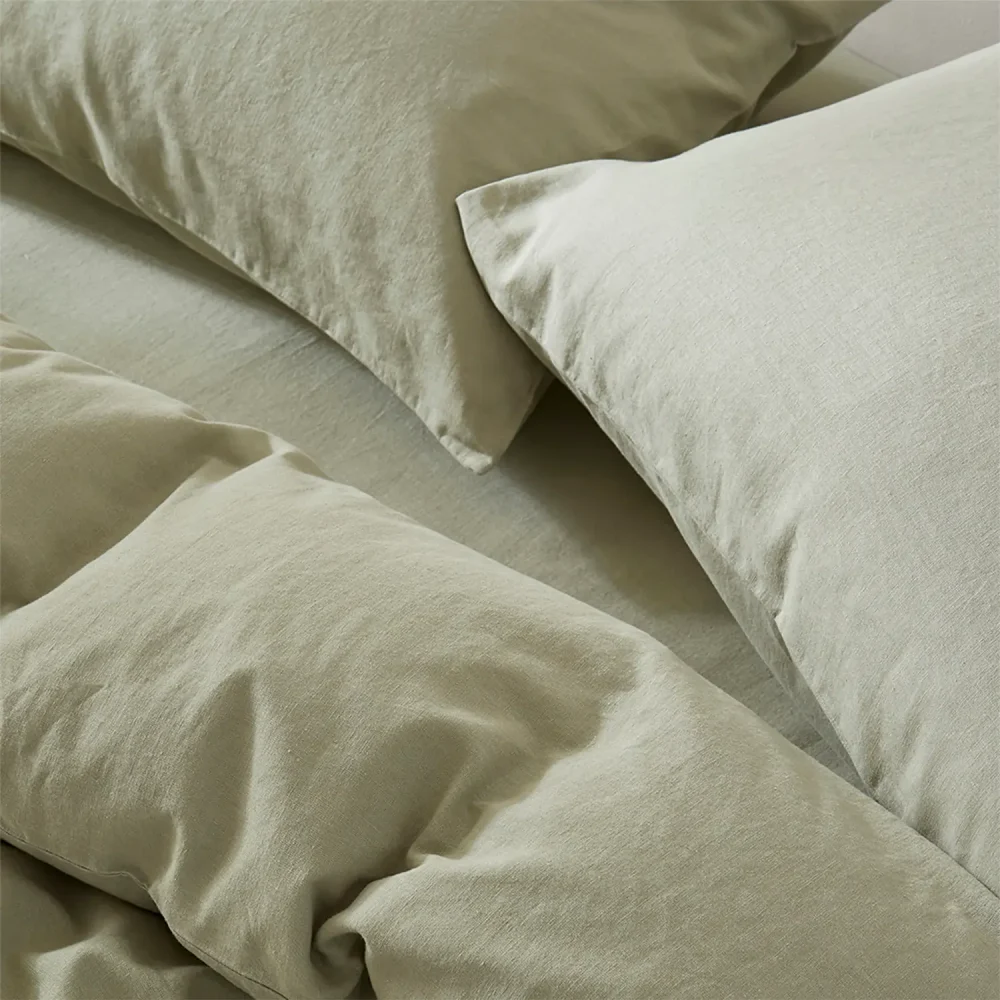 V_S100_LU_TOL_PH_GR_Touch_of_Linen_-_PISTACHIO_GREEN_-_Pillowcase_Pair_03