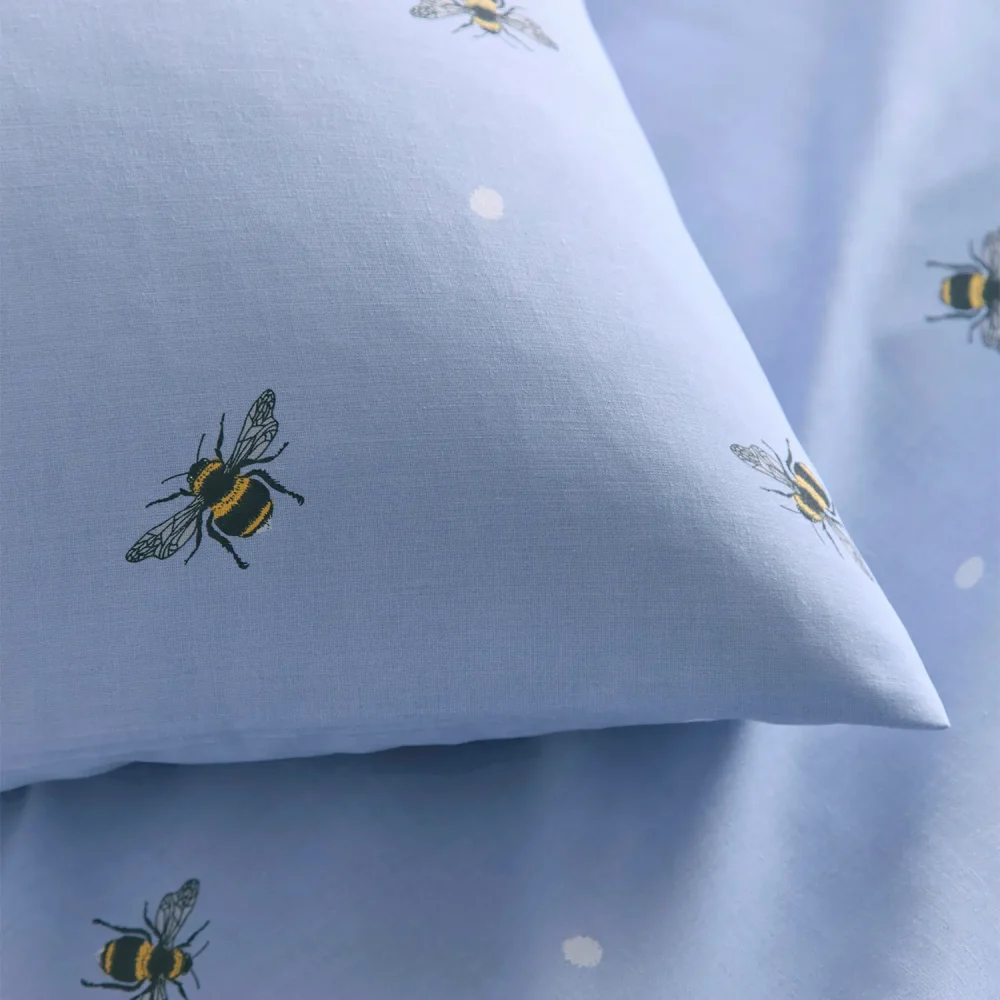 CPQBEES2A_Bumble_Bee_Blue_Duvet_Cover_Set_Single__02